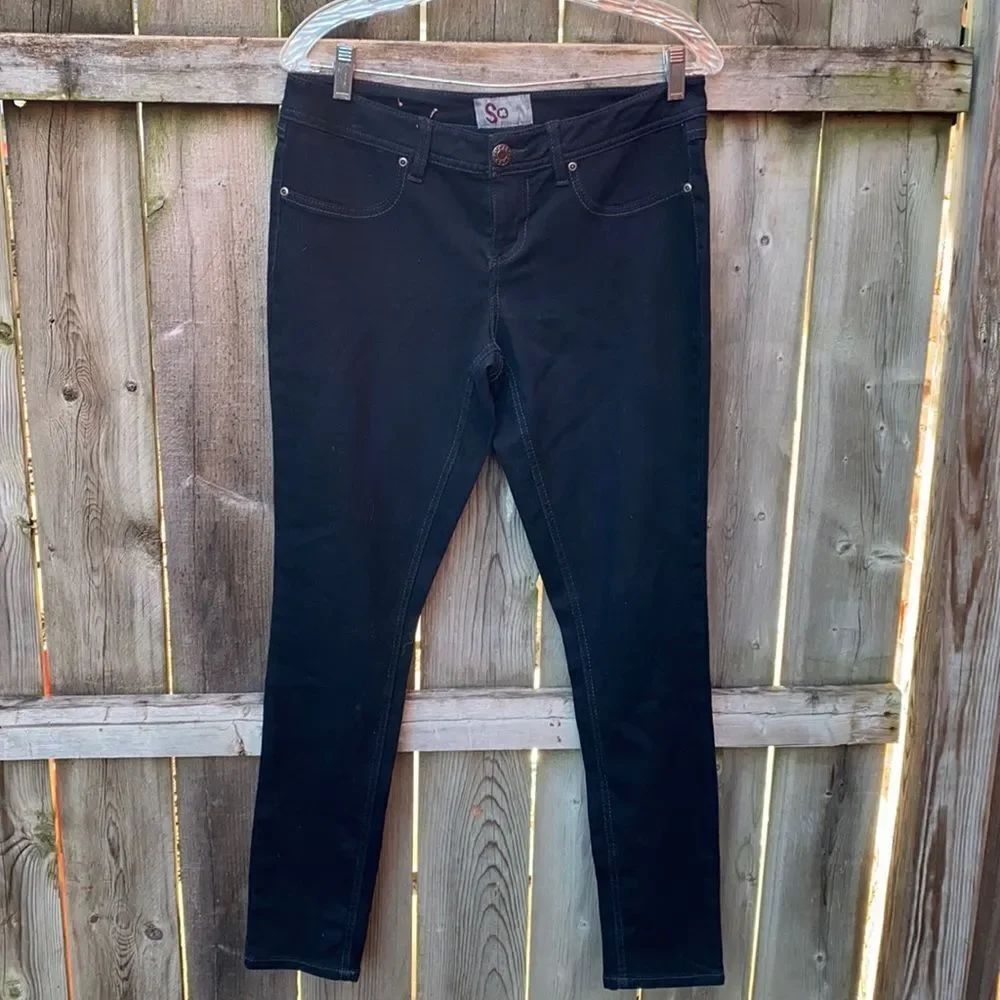 So Black skinny pants sz. 11